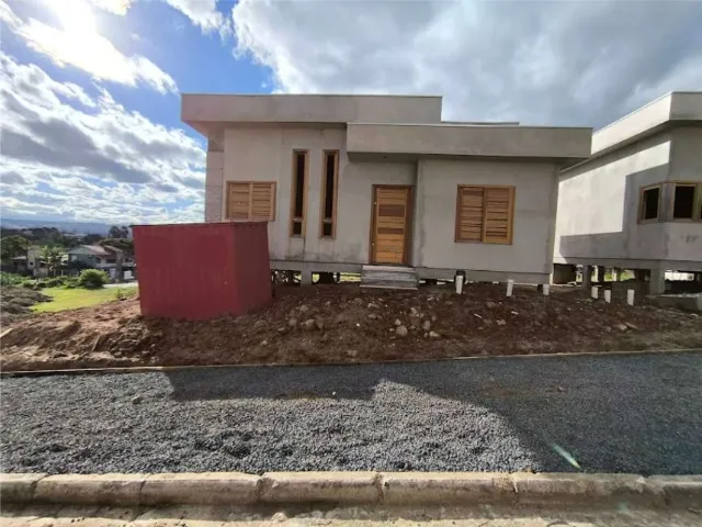 Casa 3 dorm NOVA financiamento com juro baixo em Criciúma bairro Vila Floresta II
