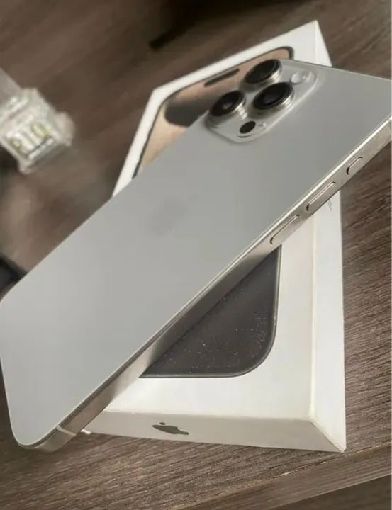 iPhone 15 Pro Max 256gb  - Foto 2