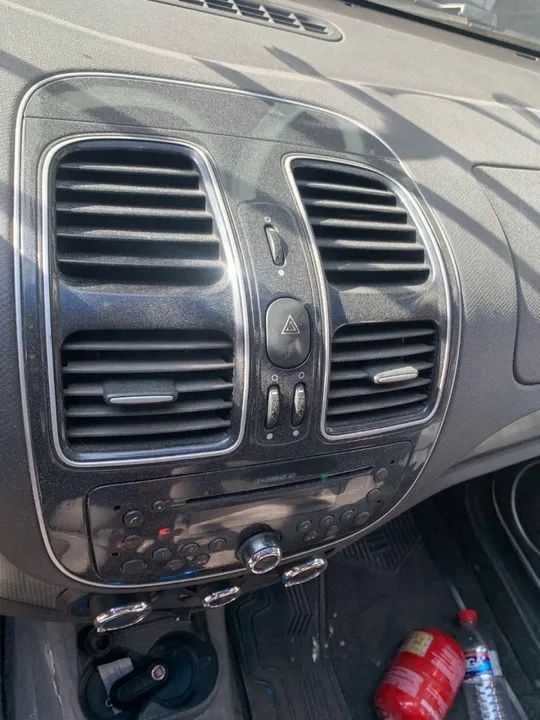 Fiat Grand Siena 1.4 2013 . Somente venda de peças separadas. - Foto 5