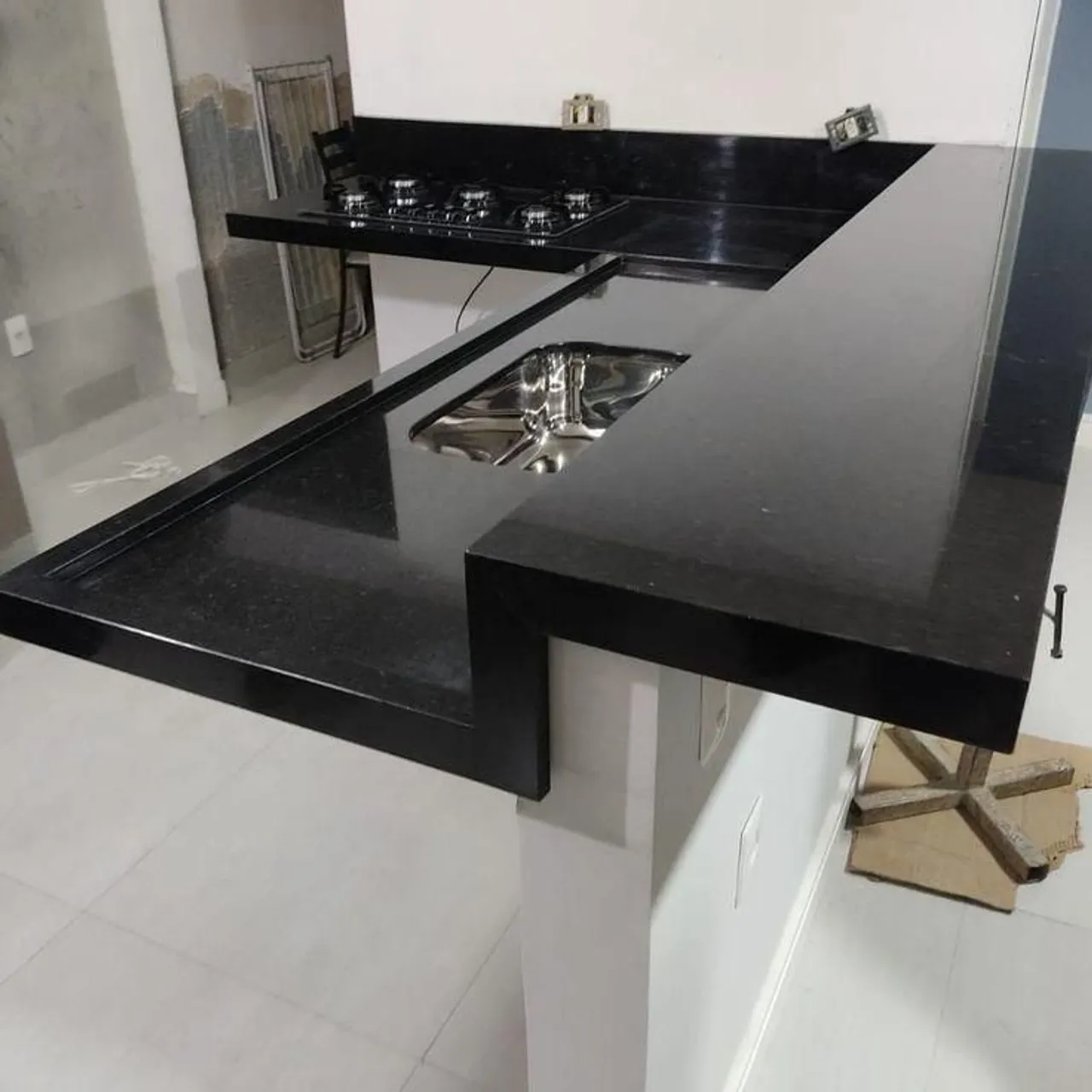 Bancada de Cozinha em Granito Preto