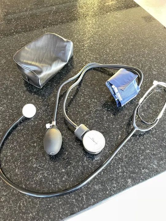 KIT PARA AFERIR PRESSÃO INFANTIL 