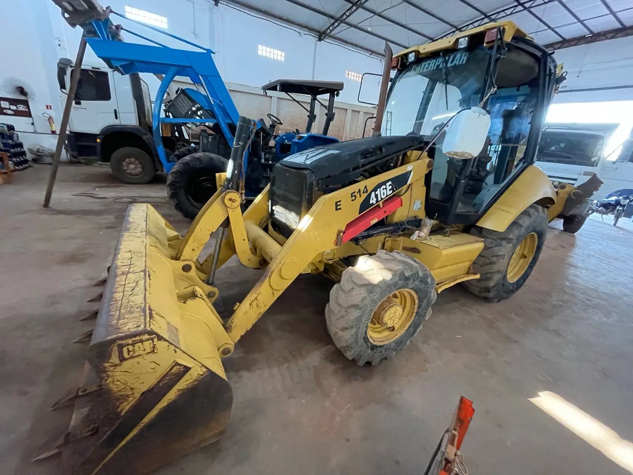 Retroescavadeira Caterpillar 416E 4x4 2013 - Foto 3
