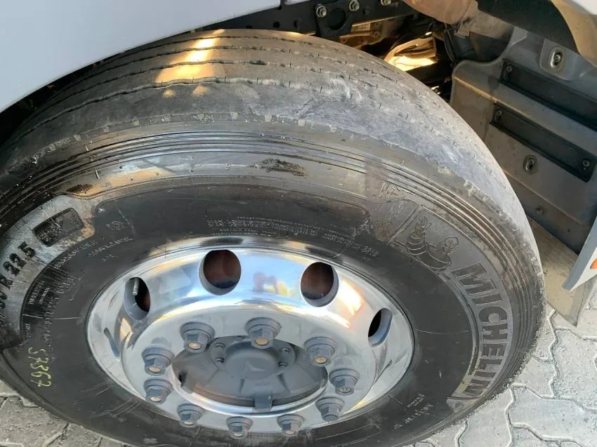 Mercedes-Benz Axor 2536 LS 6x2 2019. - Foto 4