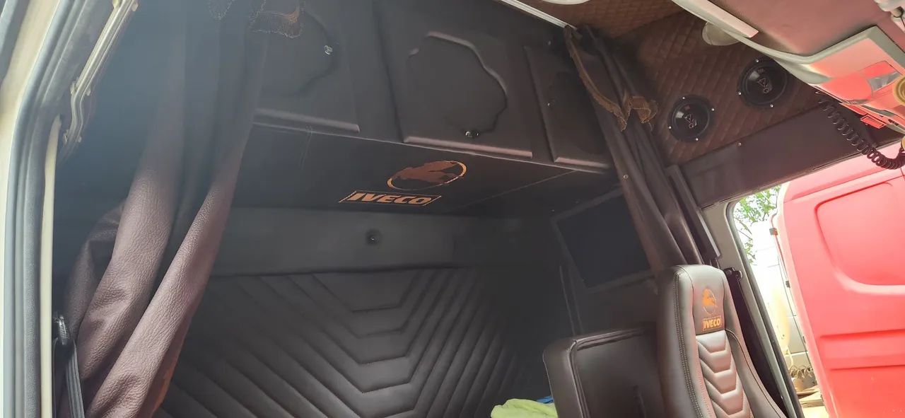 Iveco 460 automático  - Foto 5