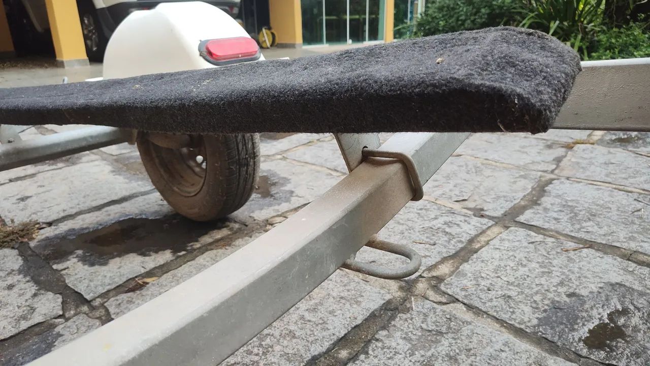 Vendo carreta KORG galvanizada para jet ski de 3 lugares!!! - Foto 2