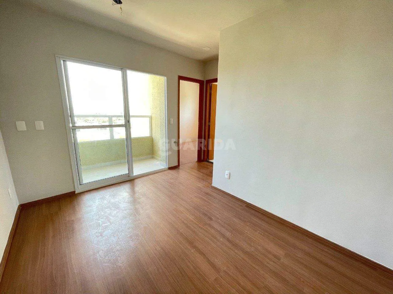 Apartamento de 2 dormitórios no bairro Humaitá.