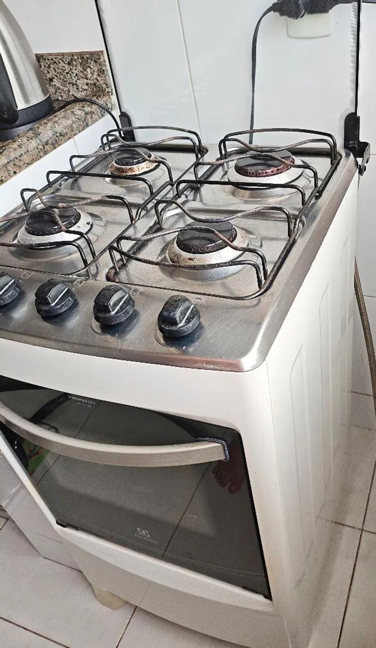 Fogão Electrolux 4 Bocas com Vidro Interno Removível Bivolt - Branco - Foto 4