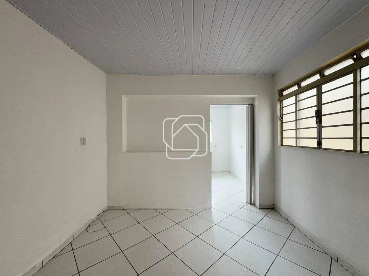 Casa em Itu para aluguel Centro - SP | 2 quartos Área total 120,00 m² - R$ 2.000,00 - Foto 2