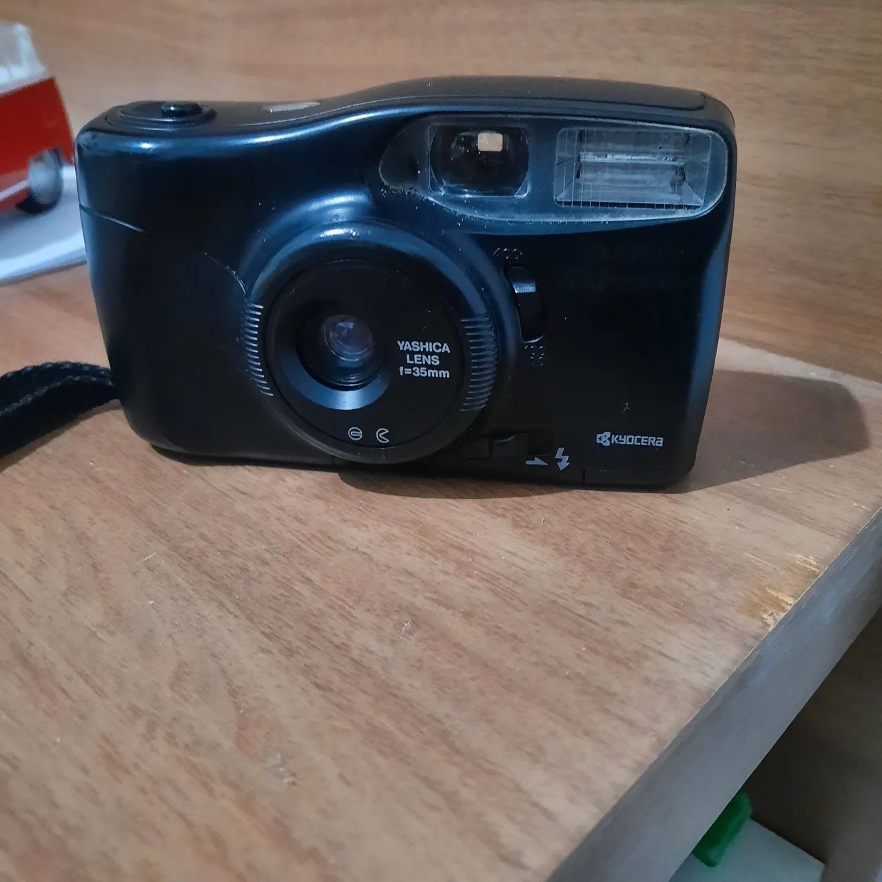 Câmera antiga Yashica lens F=35mm - Foto 5