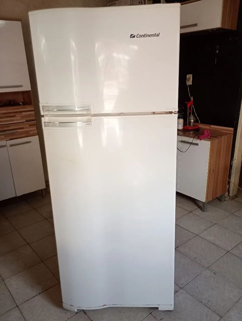 *Com Defeito*Geladeira Continental Duplex - Usada com defeito 