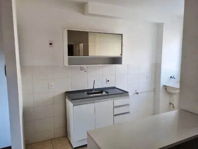 Apartamento à venda no Condomínio Lar Madrid, em Sorocaba-SP.