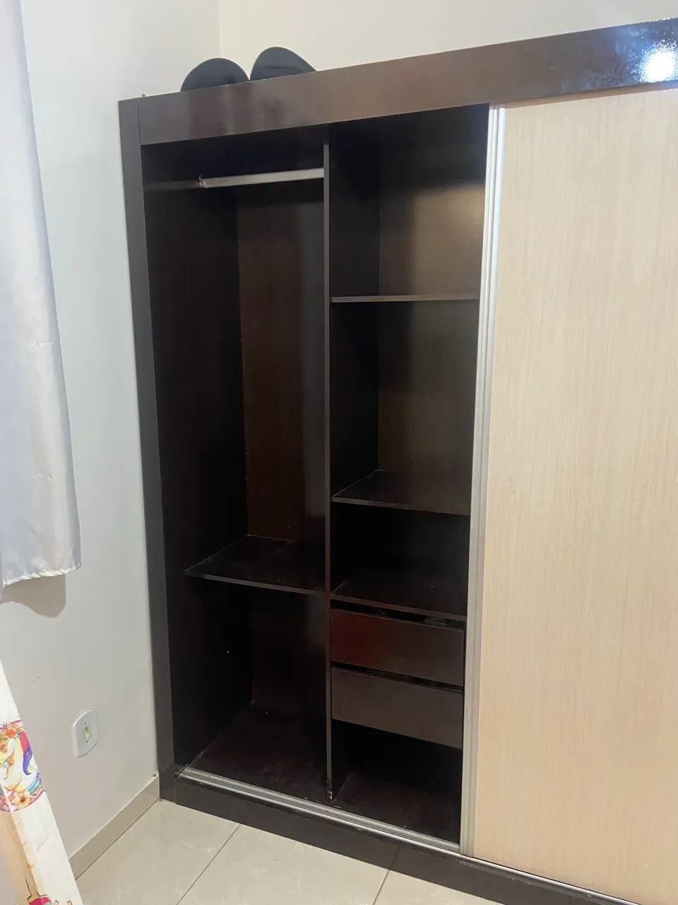 Guarda roupas usado em perfeito estado - Foto 3