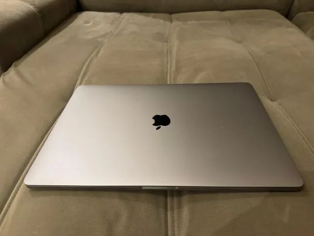 MacBook Pro 15" i7 2019 c/ TouchBar, 16Gb de Ram e NVME de 512Gb - Foto 4