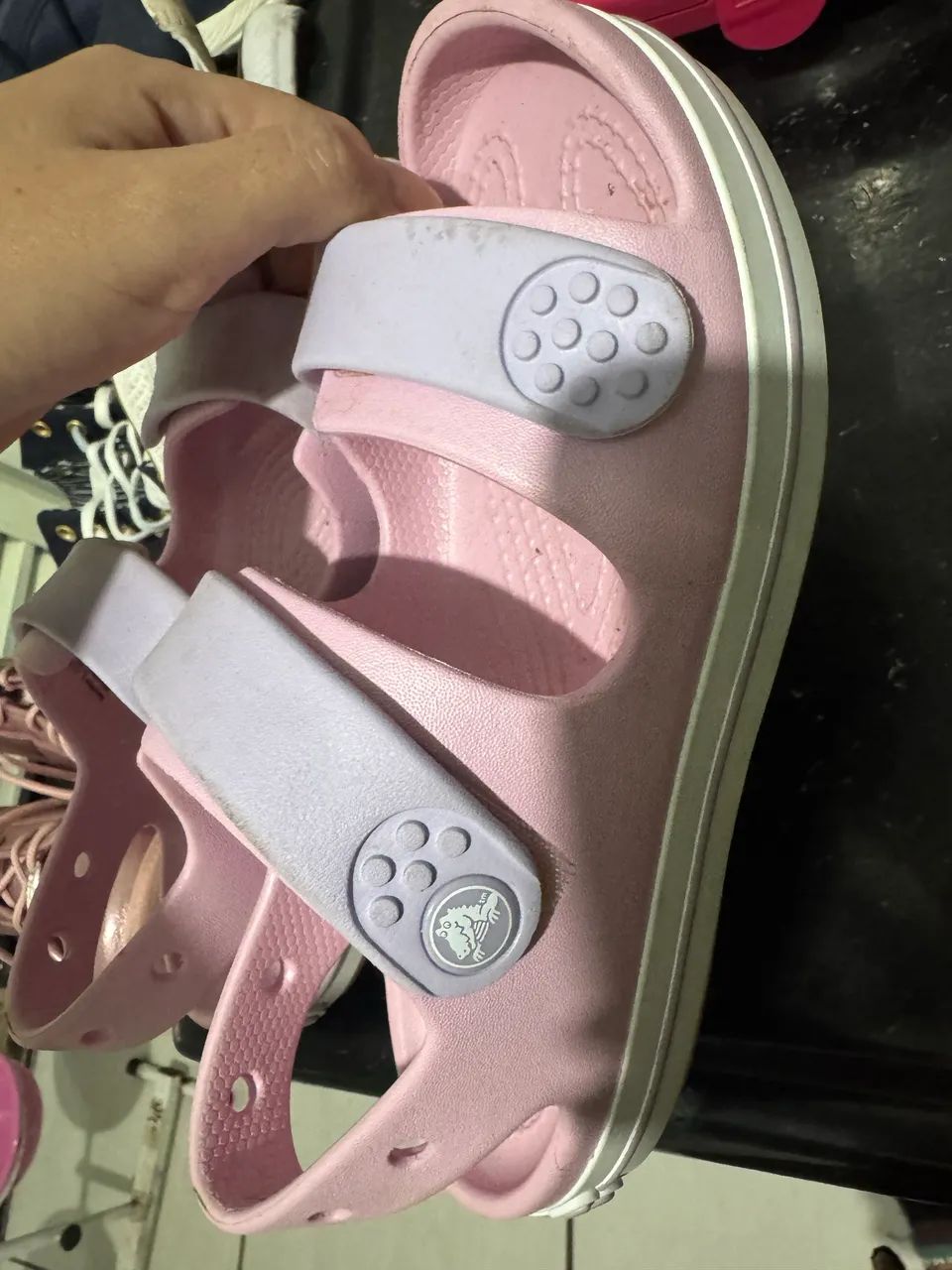 Sandália crocs - Foto 3