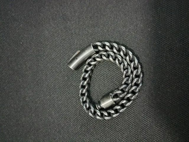 Pulseira rock/motoqueiro 21 cm