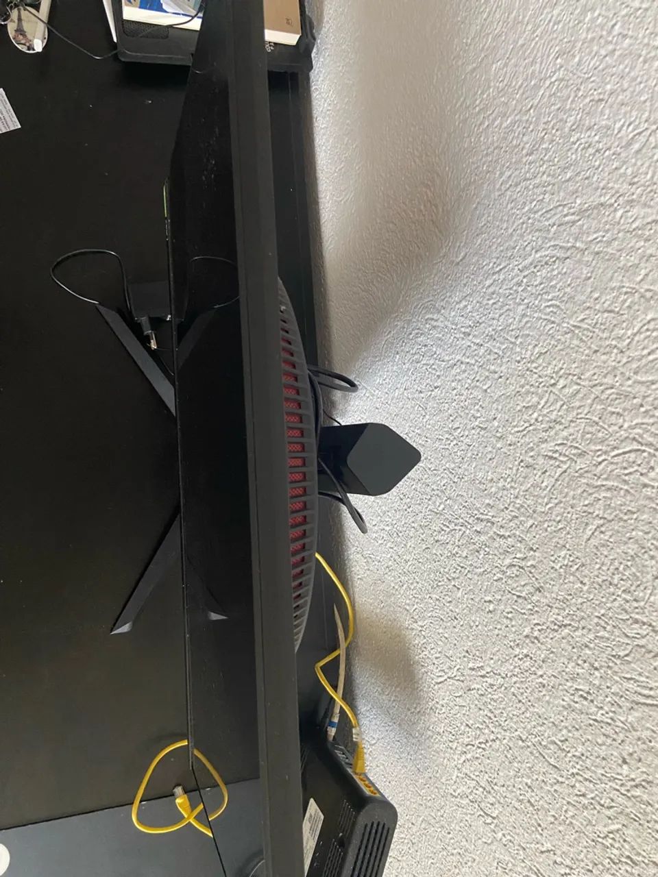 Monitor LG 27GN65R - Foto 2
