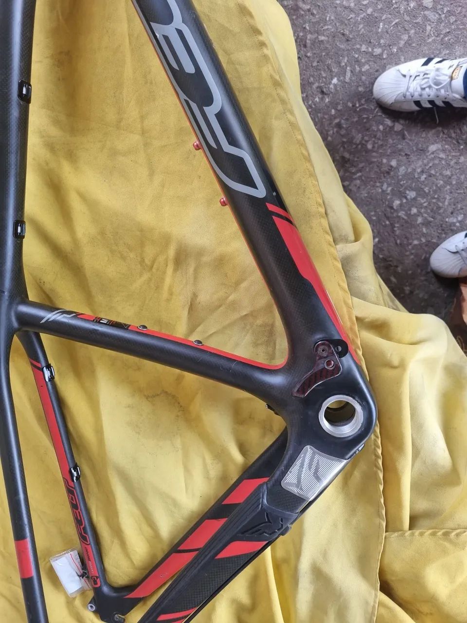 Quadro Felt carbono tamanho 18 - Foto 4