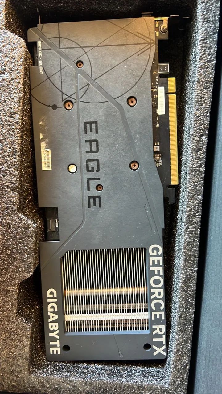 RTX 4060 EAGLE COM OVERCLOCK