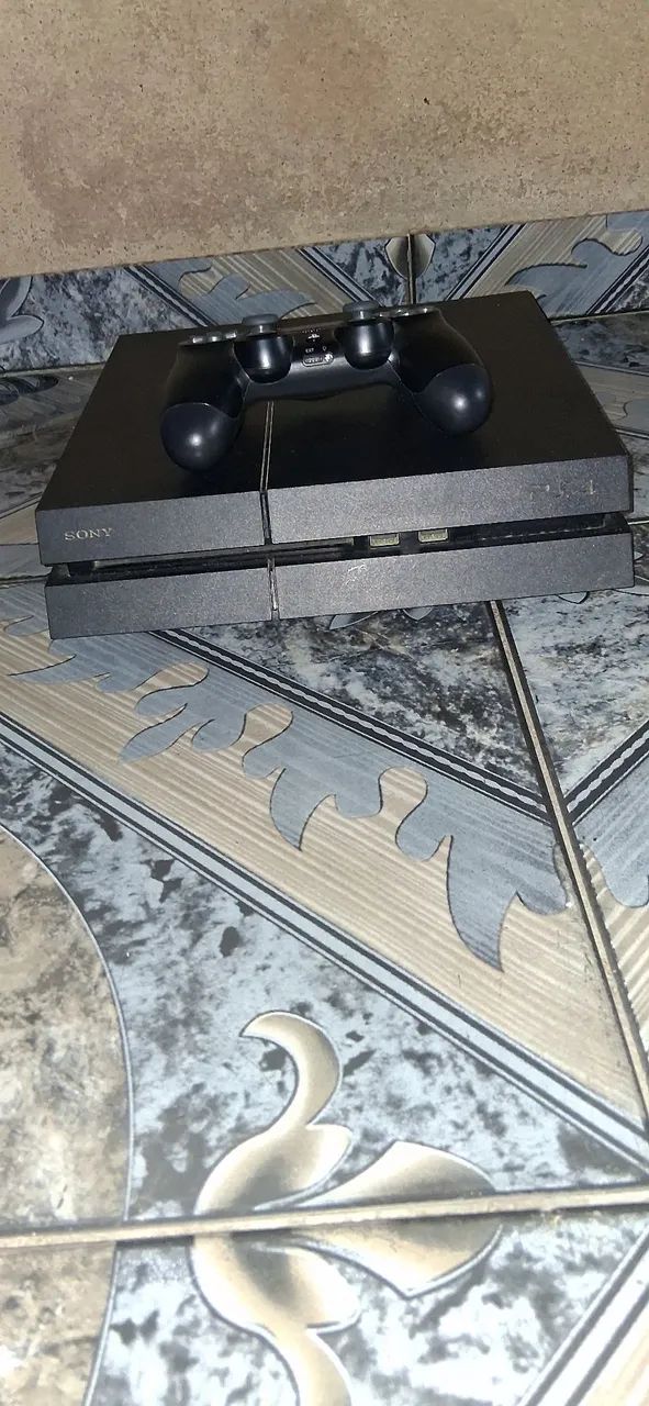 PS4 FAT COM UM CONTROLE  - Foto 3