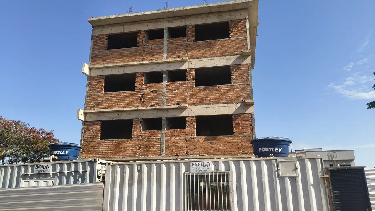 Pedreiro eletricista encanador e pintor e telhados 