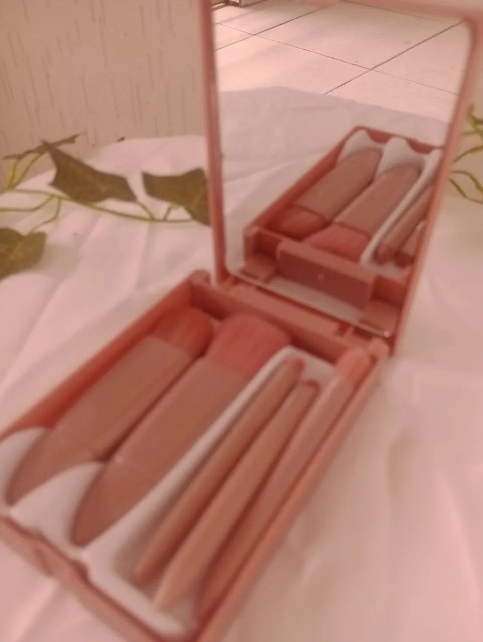 KIT MINI PINCÉIS COM CASE E ESPELHO PARA REVENDA OU LEMBRANCINHA