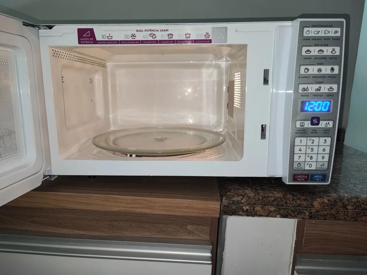 vendo microondas Eletrolux 34L  - Foto 2