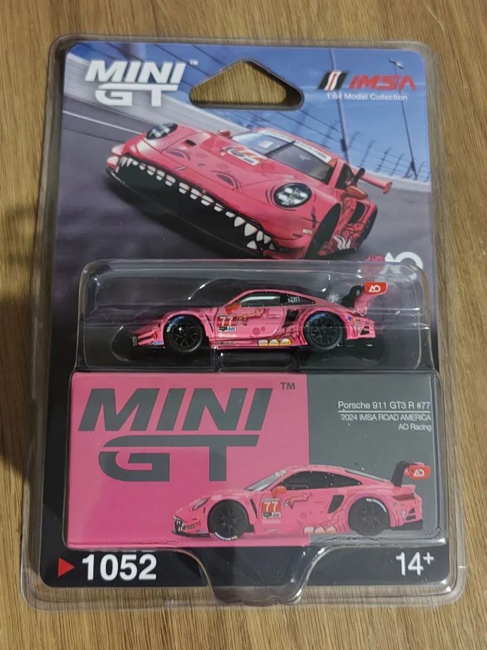 Mini GT Porsche GT3 Roxy lacrado 