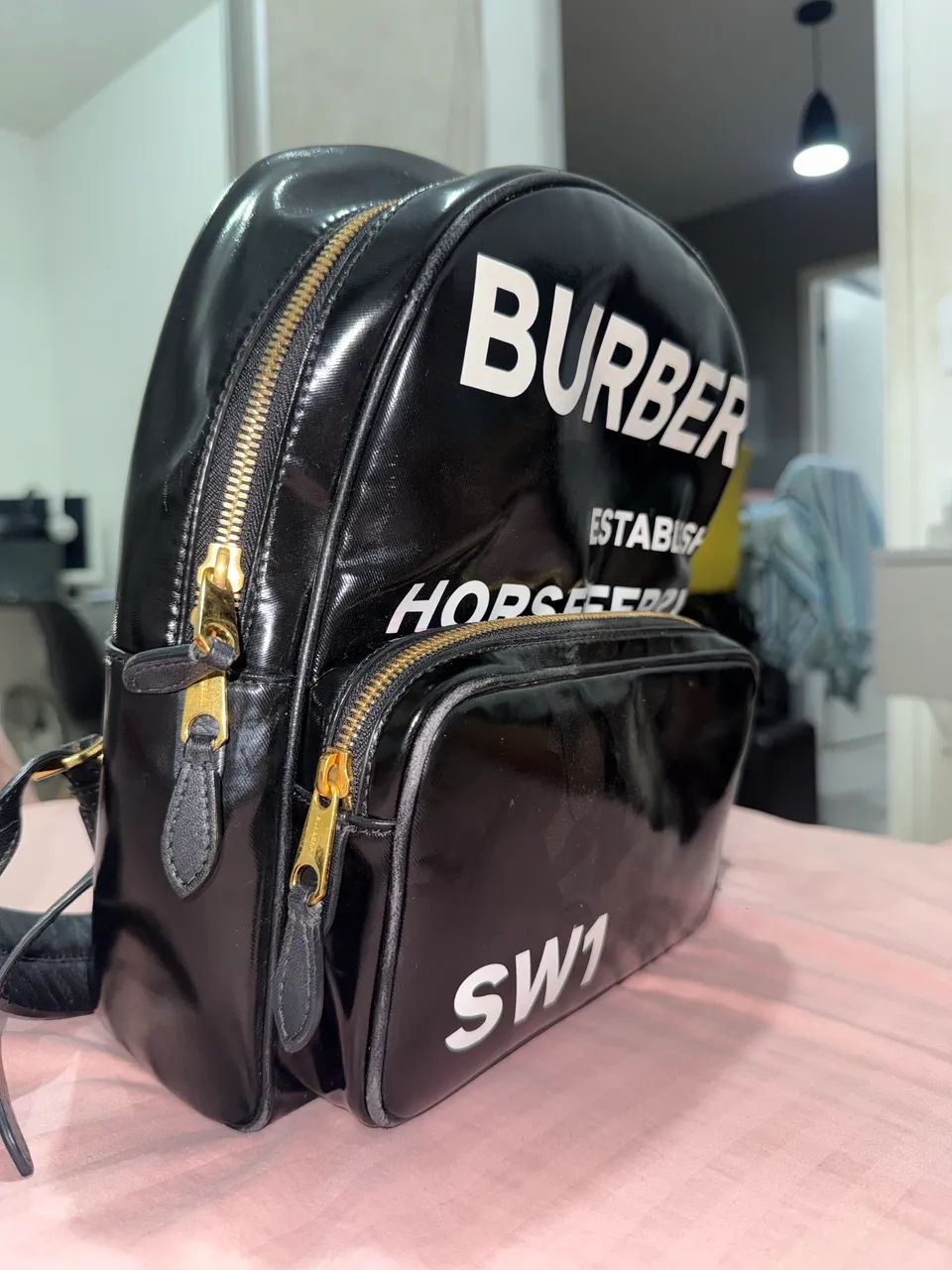 Burberry Logo Print Backpack Original - Preta - Foto 2