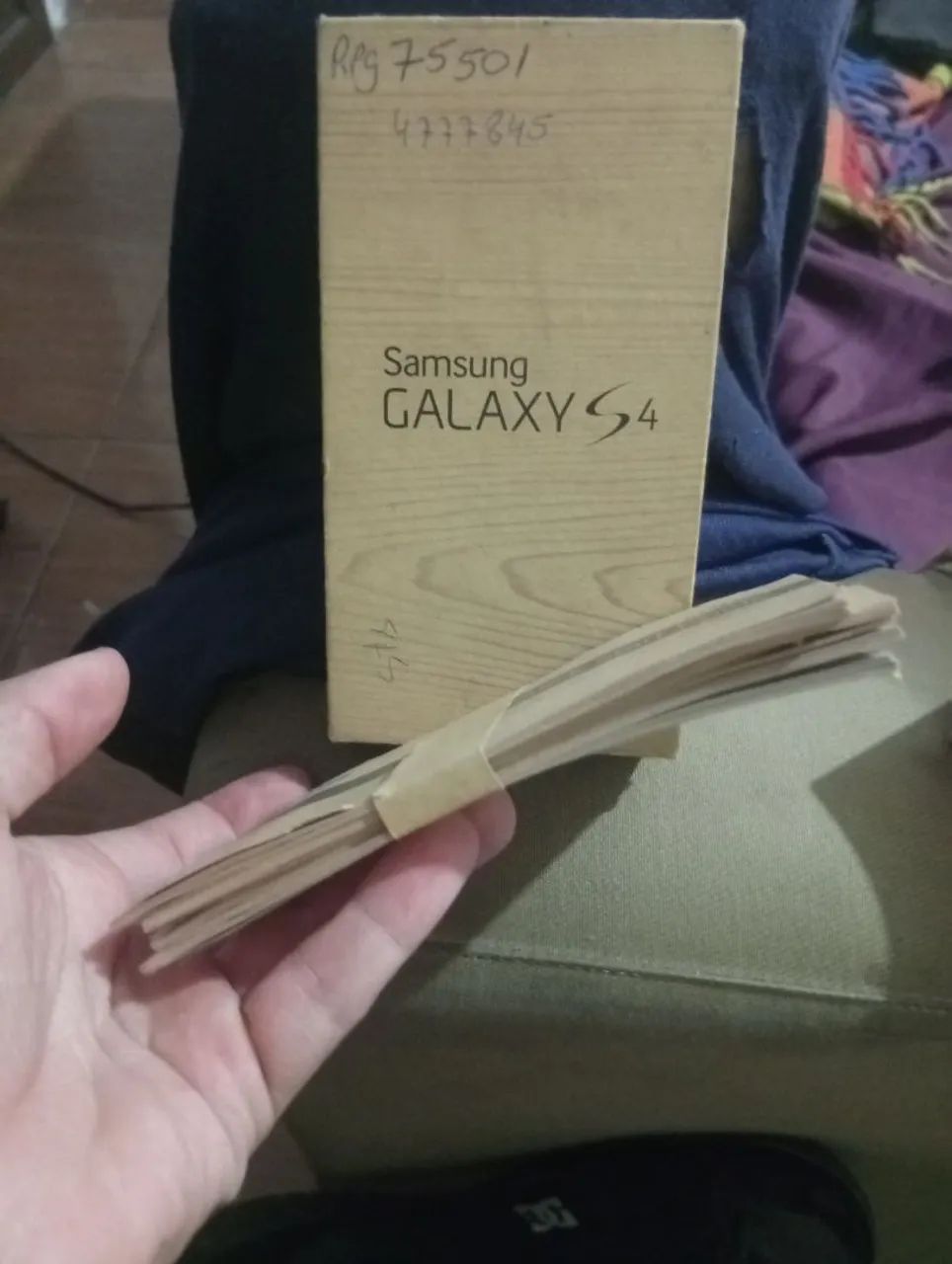 Caixa Galaxy S4  - Foto 2