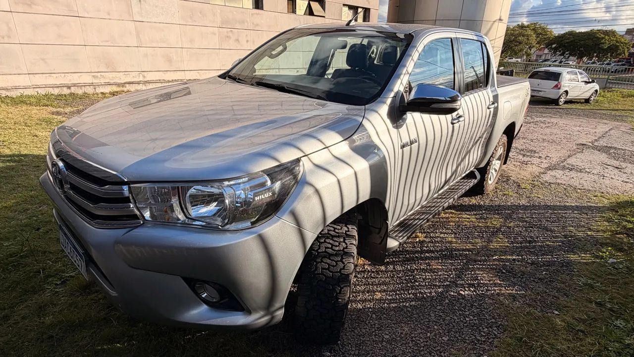 Toyota Hilux CD 4X4 2.8 DIESEL AUT. 2017