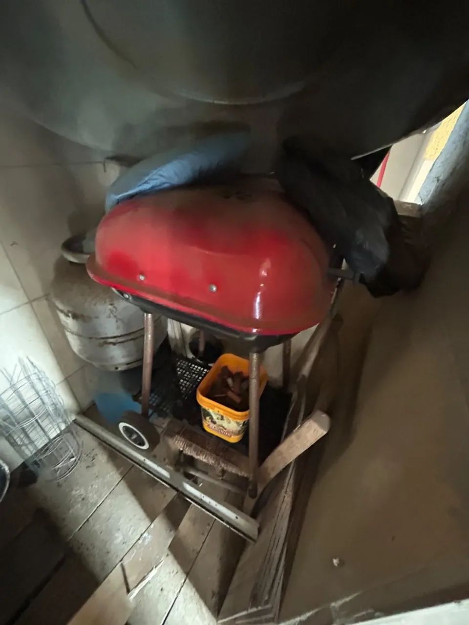 Churrasqueira Portátil a bafo
