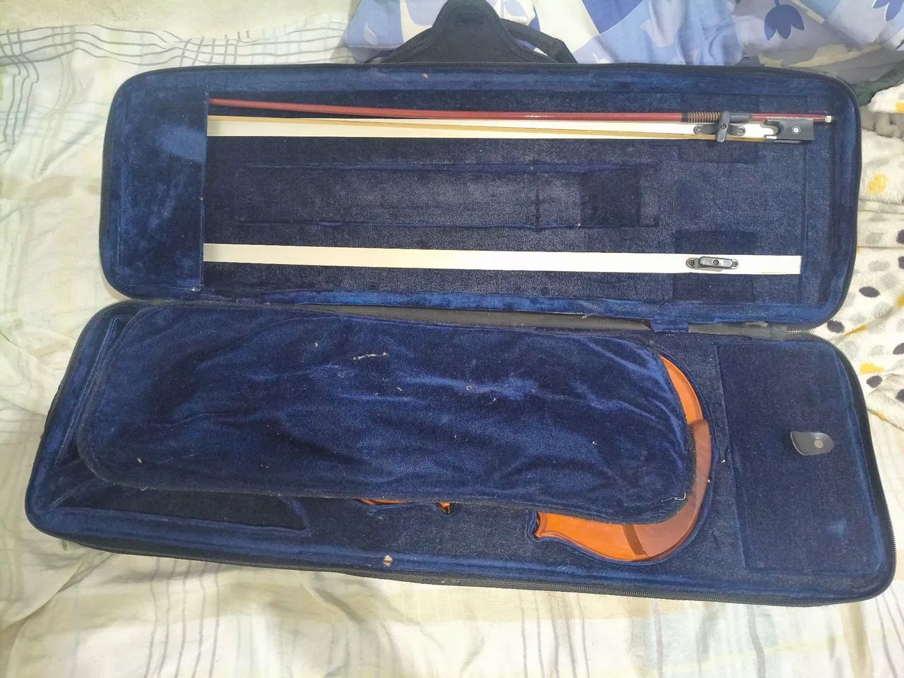 Vendo violino Eagle E441 4/4