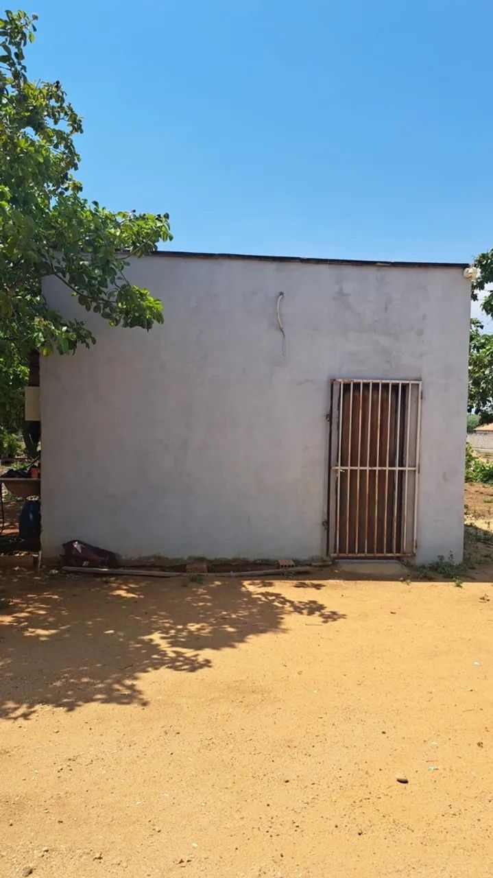 CASA EM LUZIMANGUES