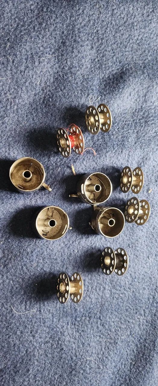 bobinas para maquina de costura completas - Foto 5