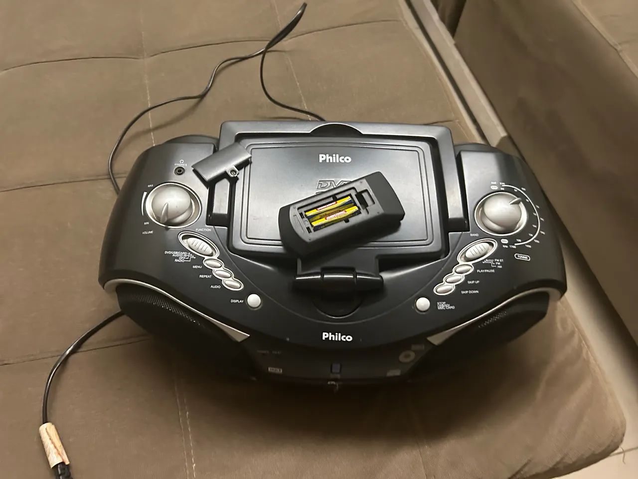 Som Philco pb150 CD , microfone ,  USB e as card , portátil  - Foto 3