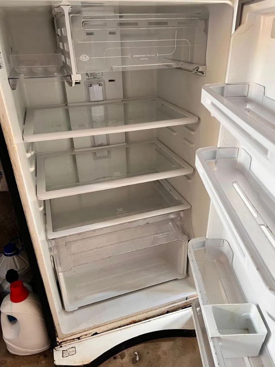 Vende-se geladeira 