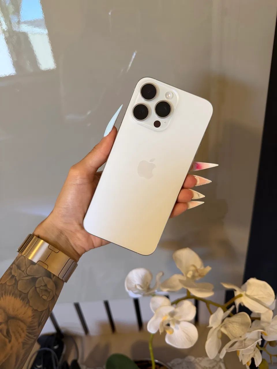 iPhone 15 Pro Max Titânio Branco IMPECÁVEL  - Foto 2
