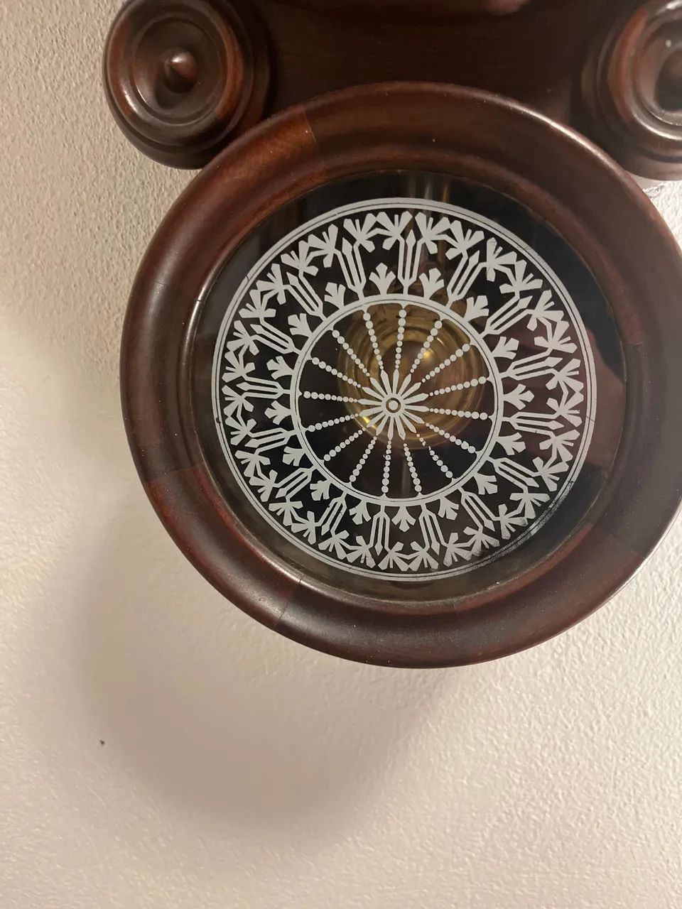 RELÓGIO ANTIGO DE PAREDE MECÂNICO - FUNCIONANDO PERFEITAMENTE - Foto 2
