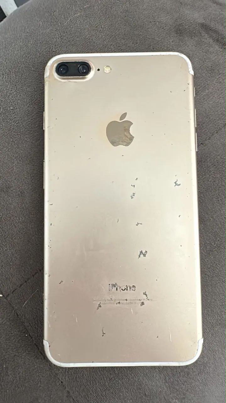 Vende-se iphone SÓ TROCAR BATERIA - Foto 2
