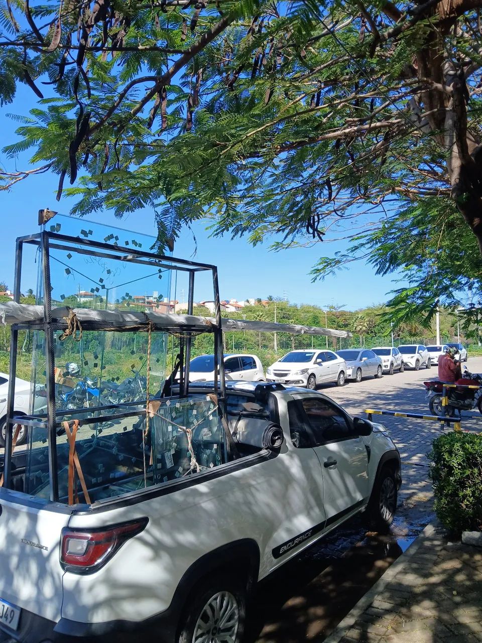 Faço frete de vidros / frete em geral 