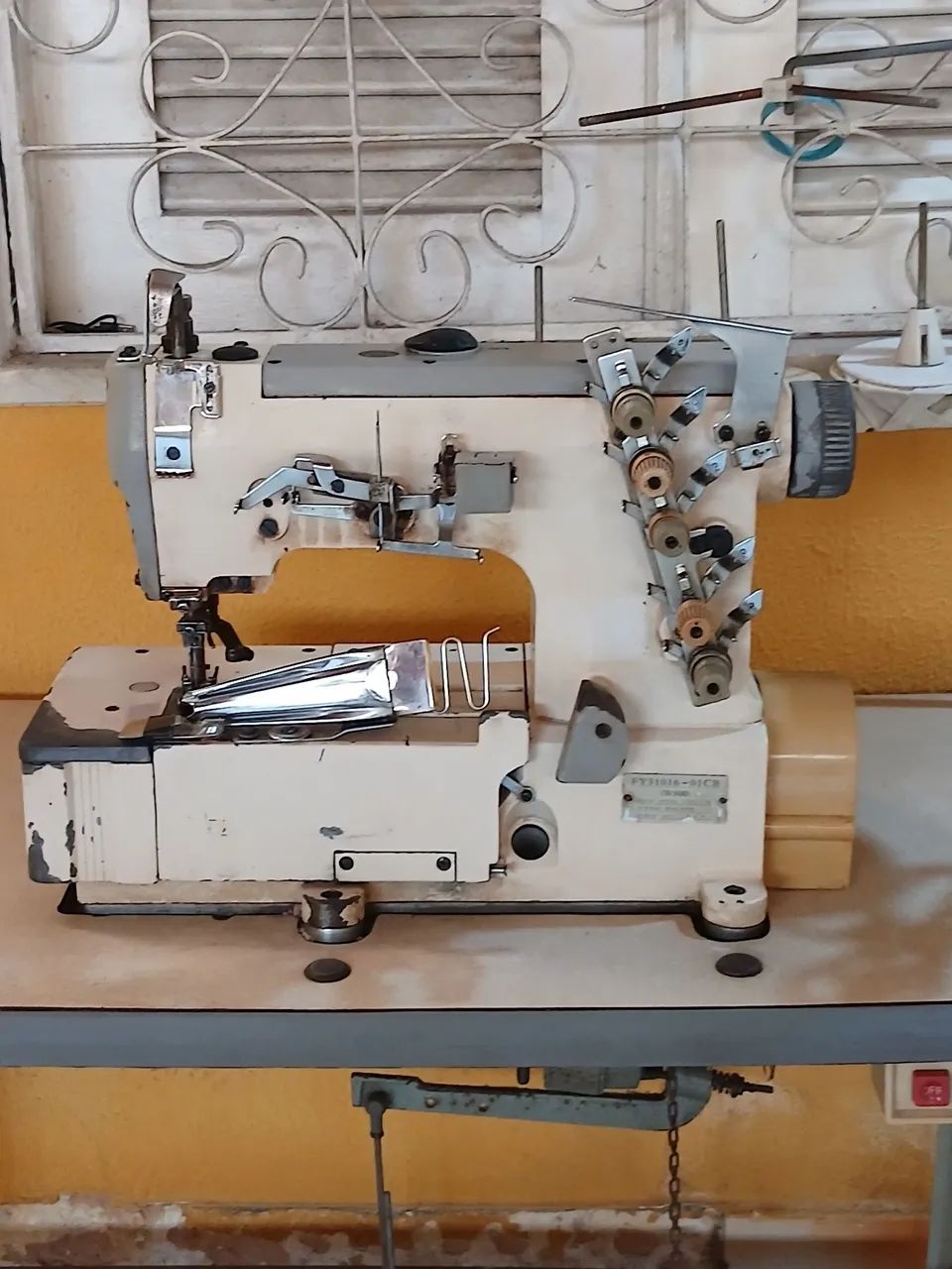 Vendo máquinas de costura industrial  - Foto 4