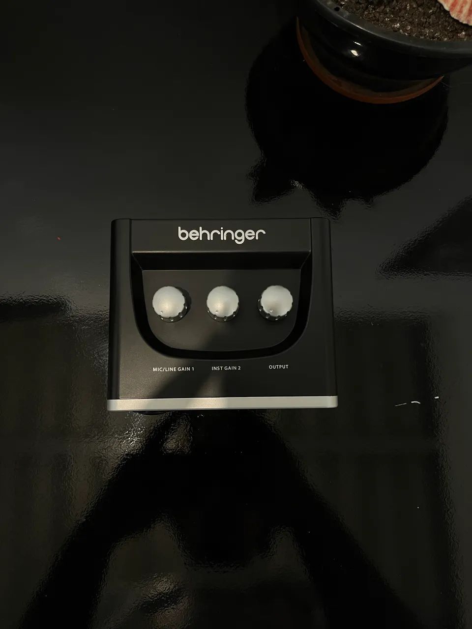 Interface de Áudio Behringer U-Phoria UM2 - Foto 2
