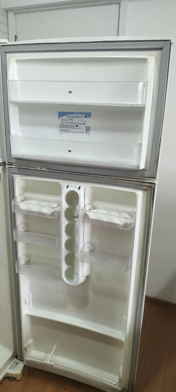 Geladeira Eletrolux Air Flow System DC 45 - Foto 4