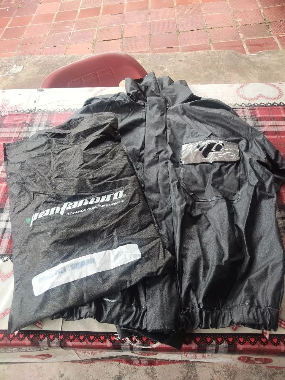 Jaqueta para chuva marca pantaneiro nova 