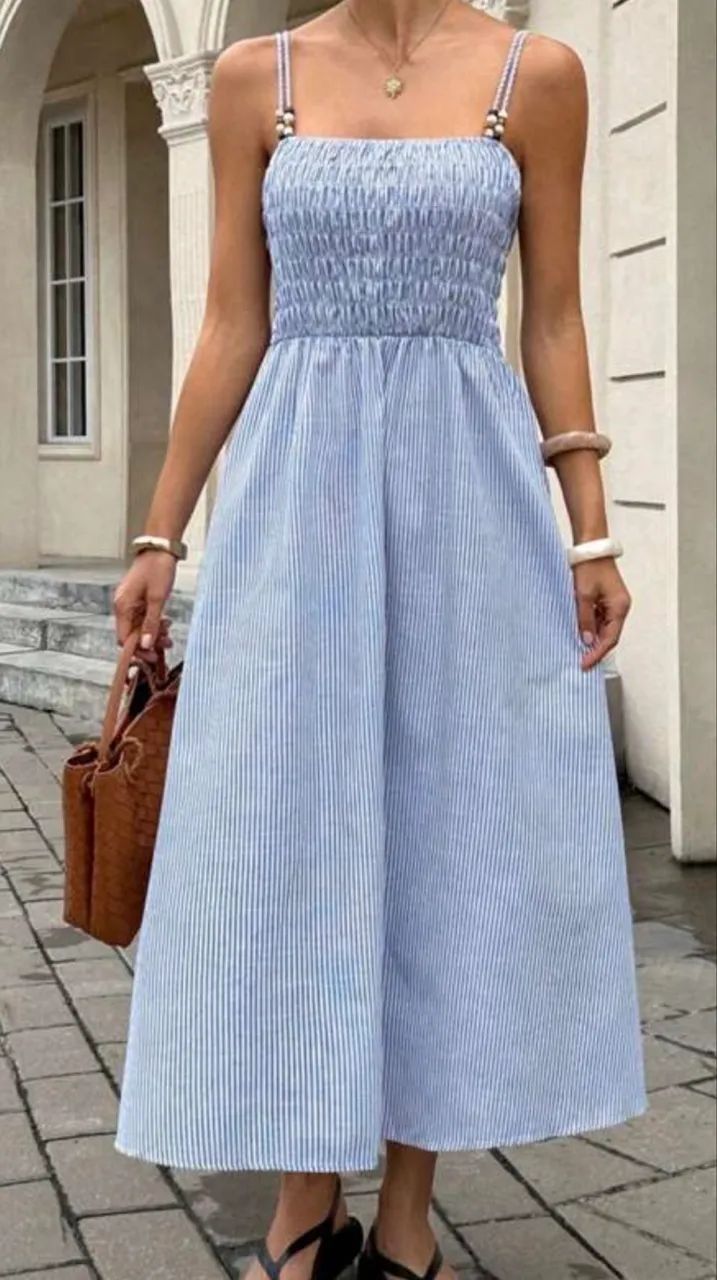 Vestido listrado azul e branco  - Foto 2