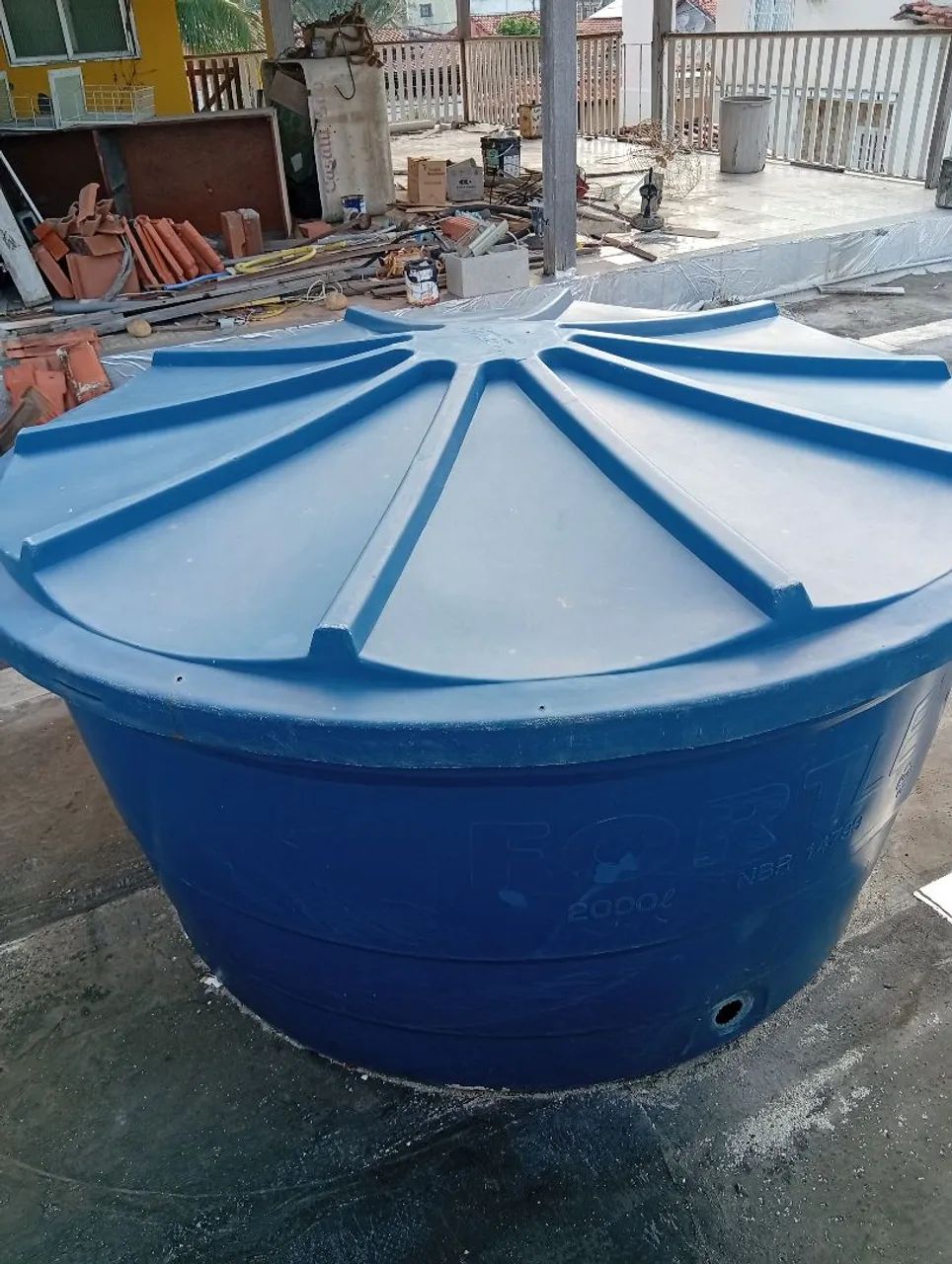 Caixa d'água 2000 LTS usada desocupar espaço  - Foto 2