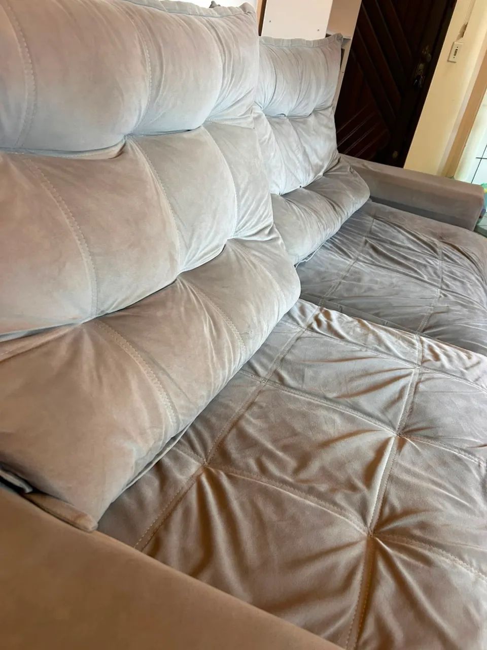 Sofá retrátil cama 