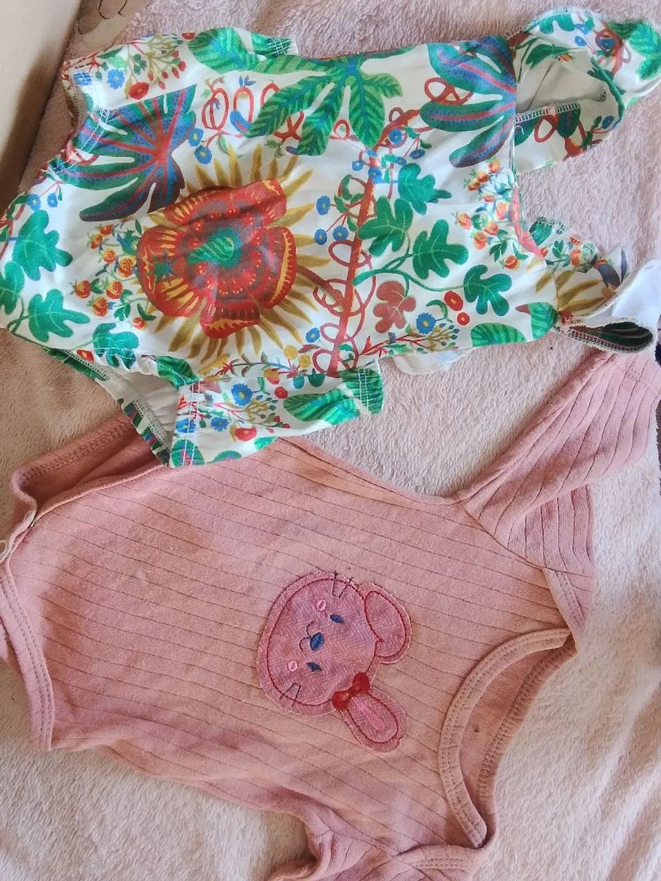 Lotinho de roupas de infantil - Foto 2