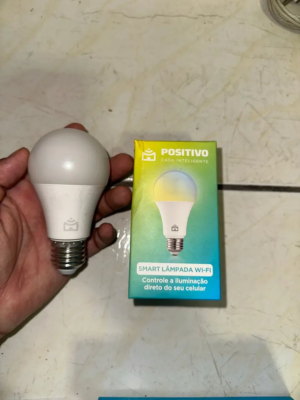 Alexa Echo Dot 4ª Geração e Luz Inteligente  - Foto 5
