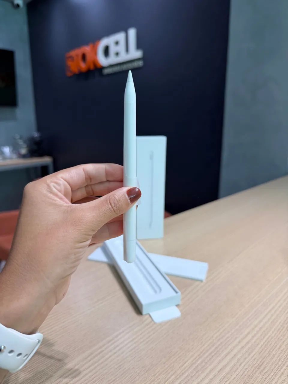 Apple Pencil USBC Nova Sem Uso Garantia Apple até Maio 2027 Com Caixa - Foto 4